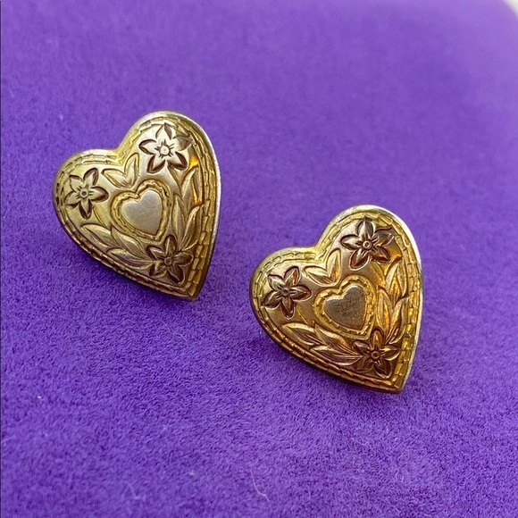 Jewelry - 💛 Vintage Gold Plated Heart Floral Earrings